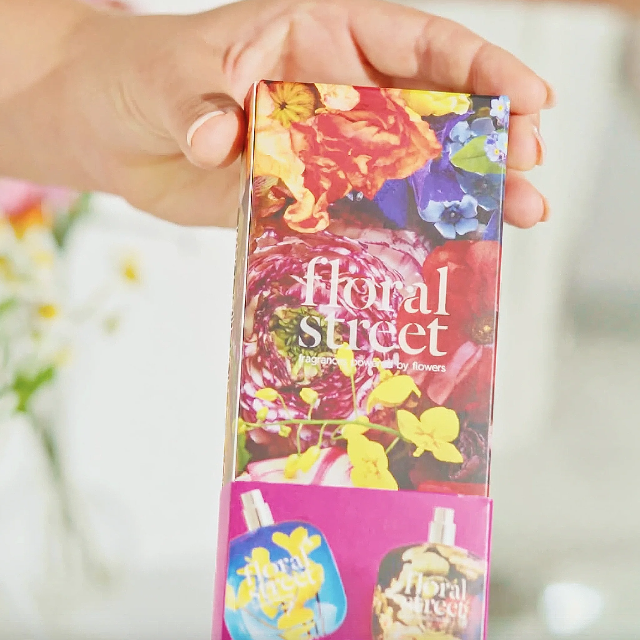 Fragrance Discovery Wardrobe - Image 6